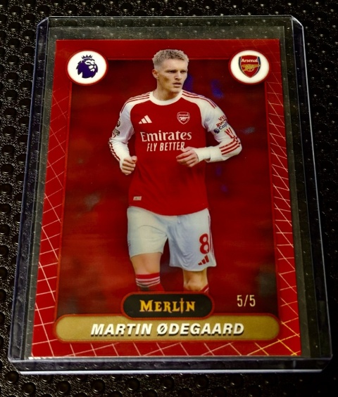 2025-26 Topps Merlin PL Martin Odegaard #13 Red Refractor BOOKEND 5/5
